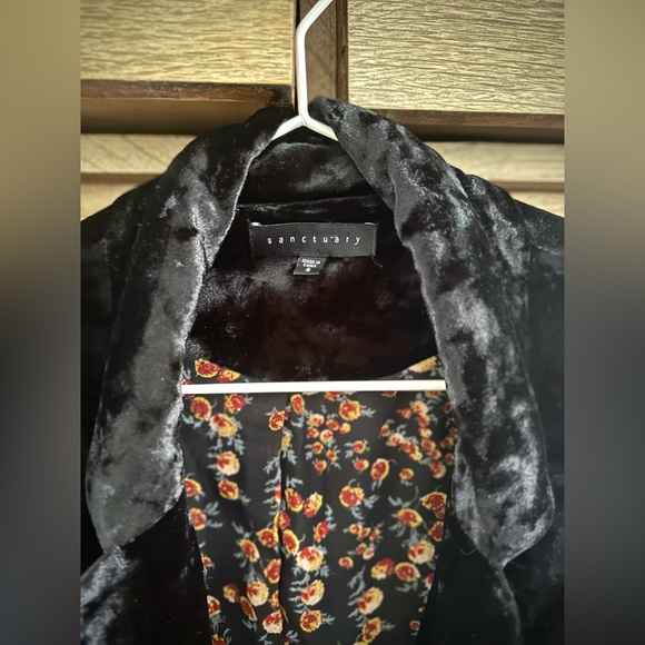 Sanctuary Jacket Womens Sz. Small Blazer Black Crushed Velvet 1 Button Lined - Picture 2 of 6